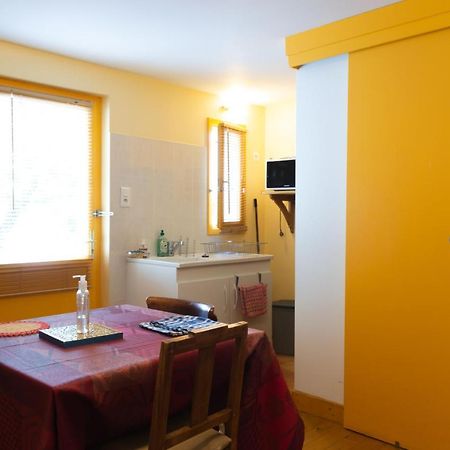 Studio Calme Et Chaleureux Apartment Brive-la-Gaillarde Bagian luar foto